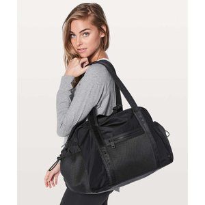 Lululemon Everywhere Duffel *27L